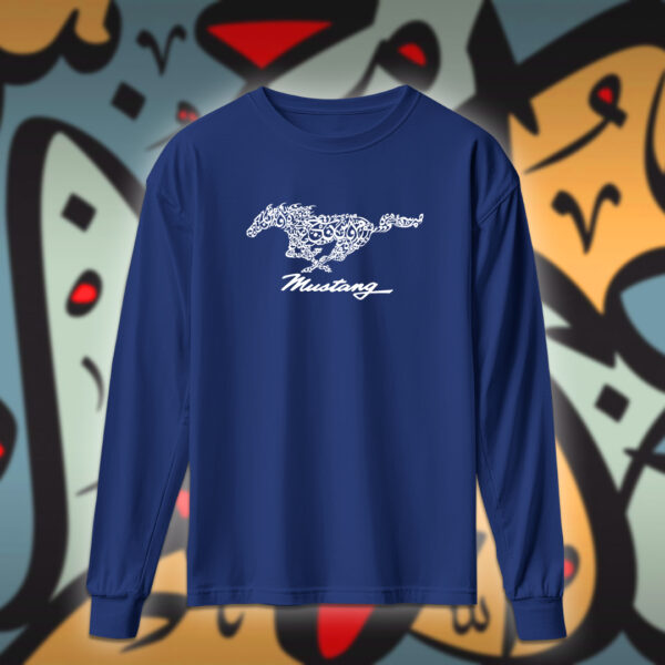 موستنق بالاحرف العربية